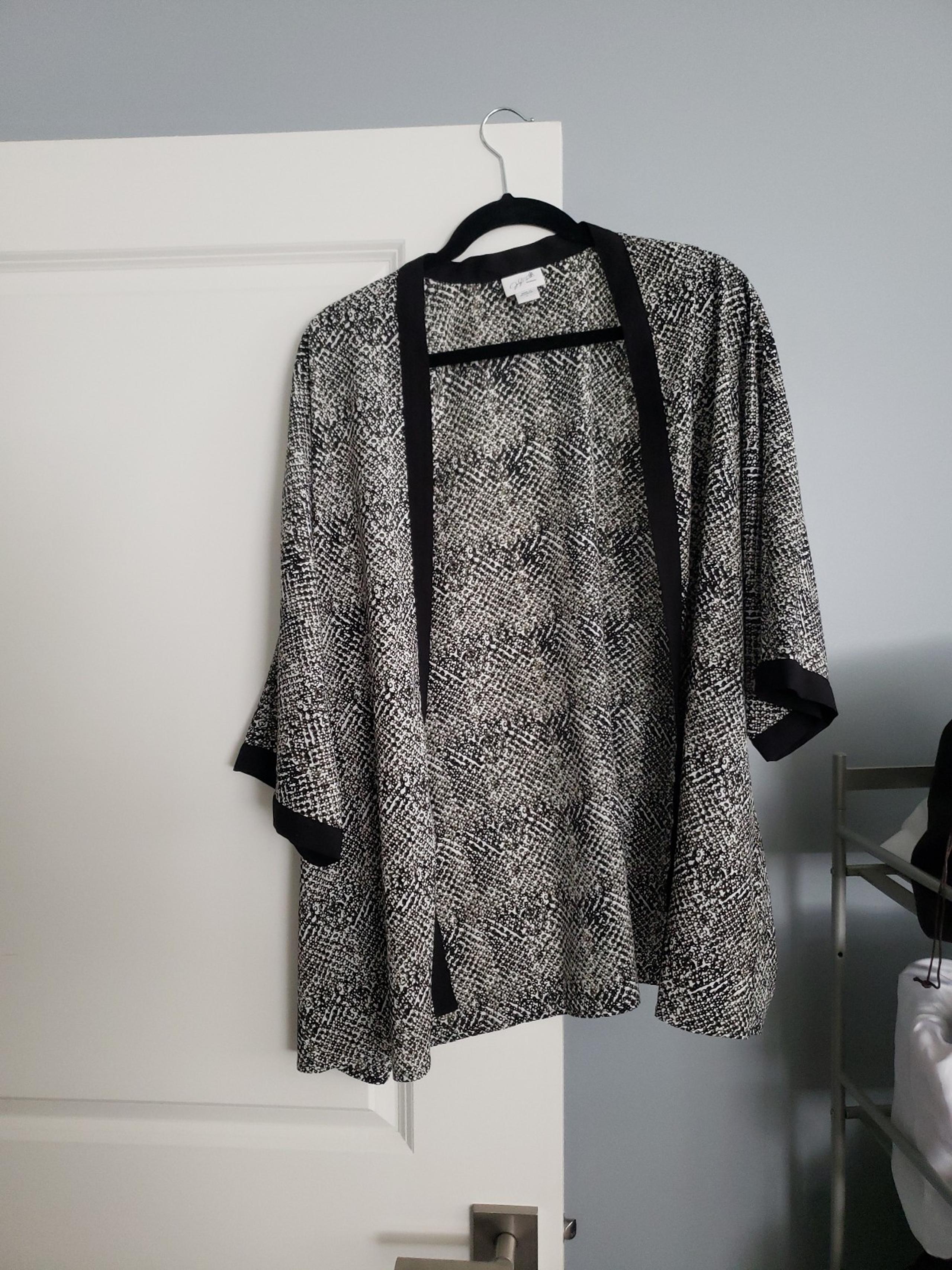 Cardigan cover up plus sz