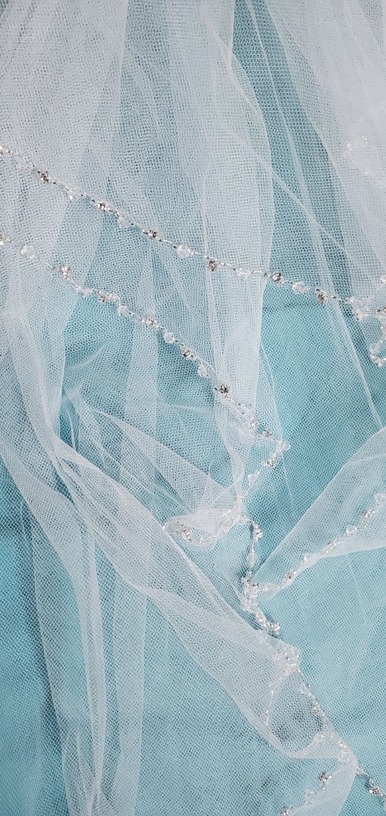 Rhinestone trim two tier wedding veil