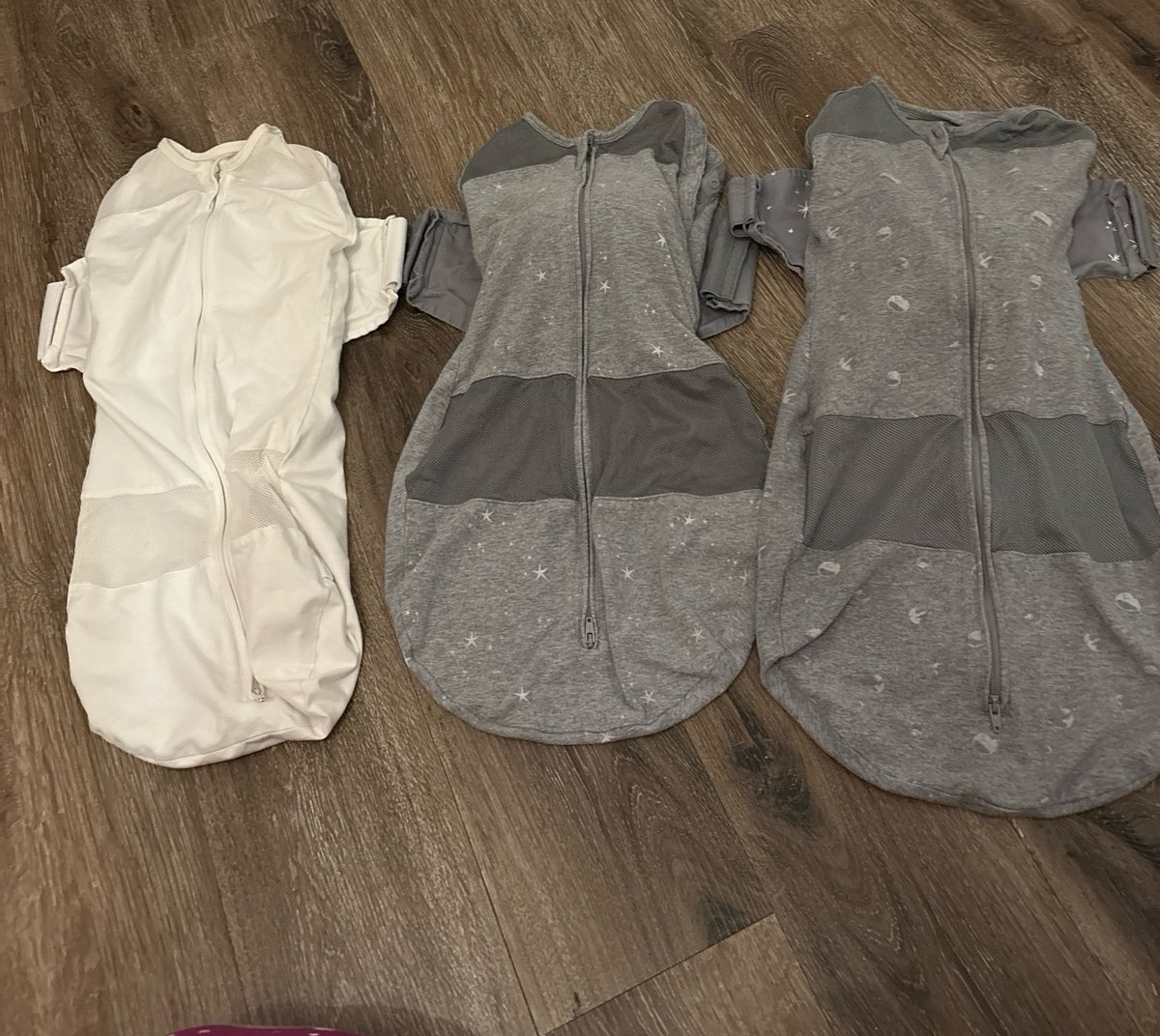 Snoo swaddles