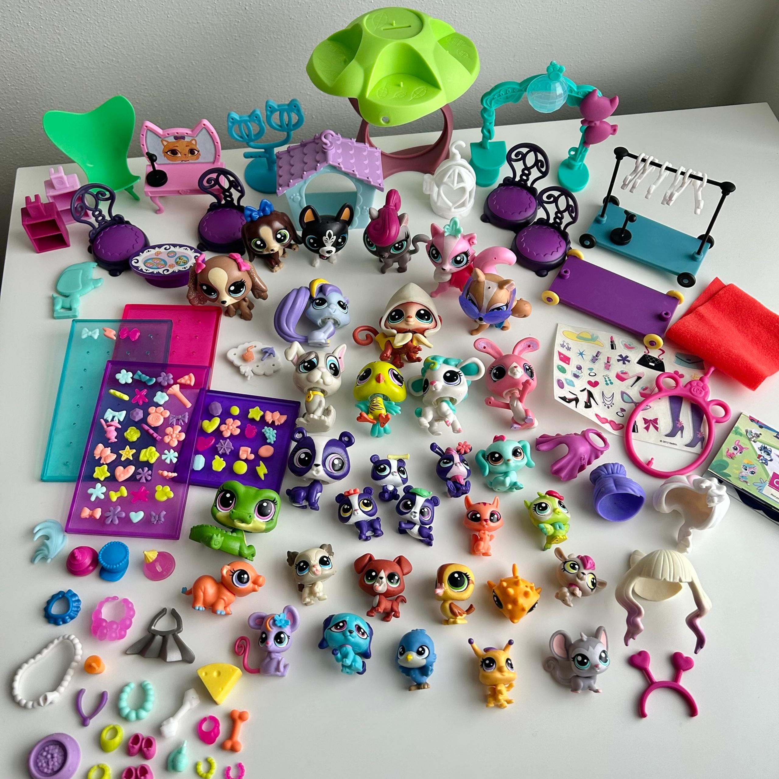Littlest Pet Shop Pets In The City LPS Lot 32 Figures + Accessories Dog Cat Mini