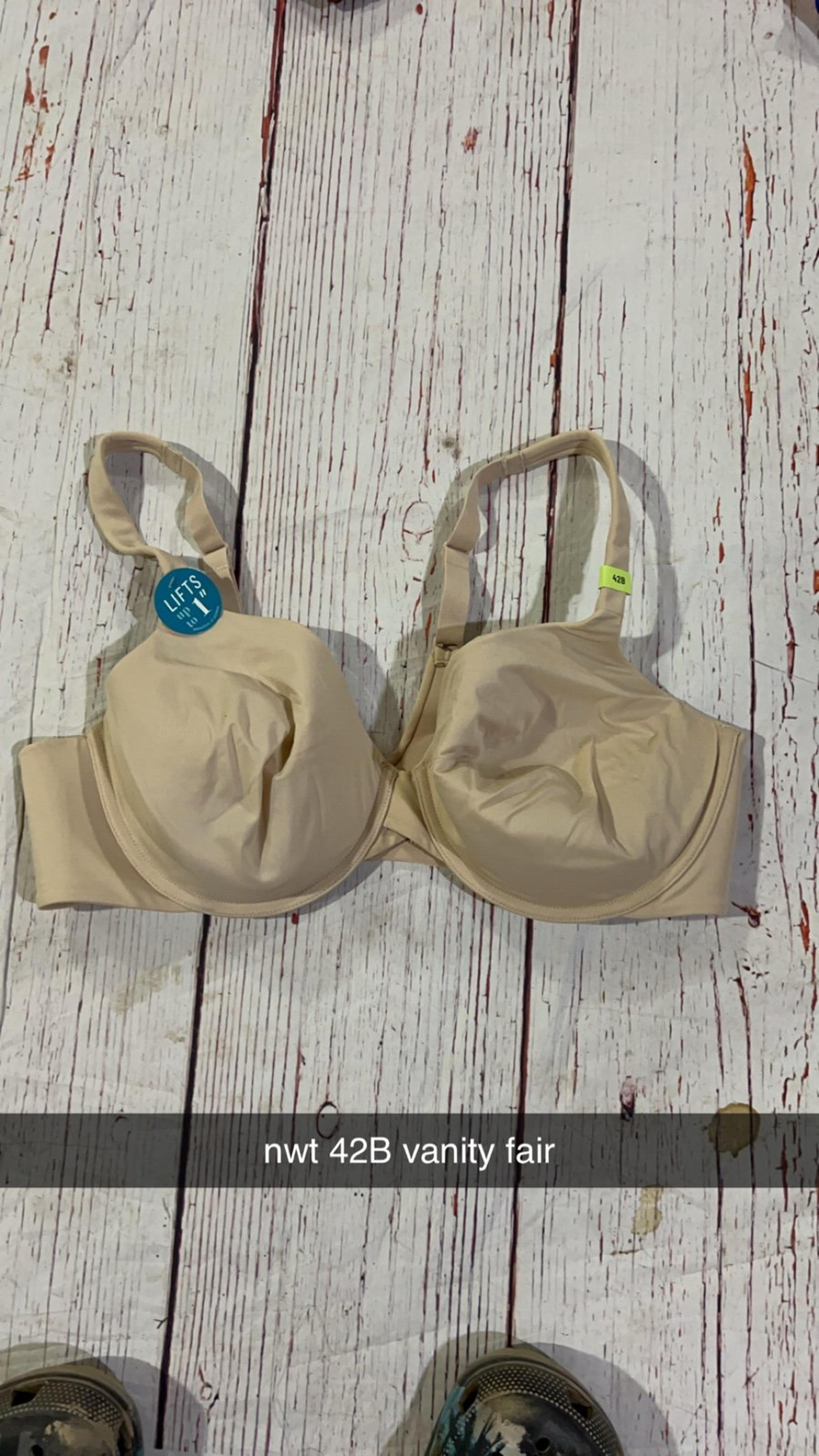 Bra NWT Vanity Fair Women's Illumination Full Figure Zoned-in Support Bra, Light