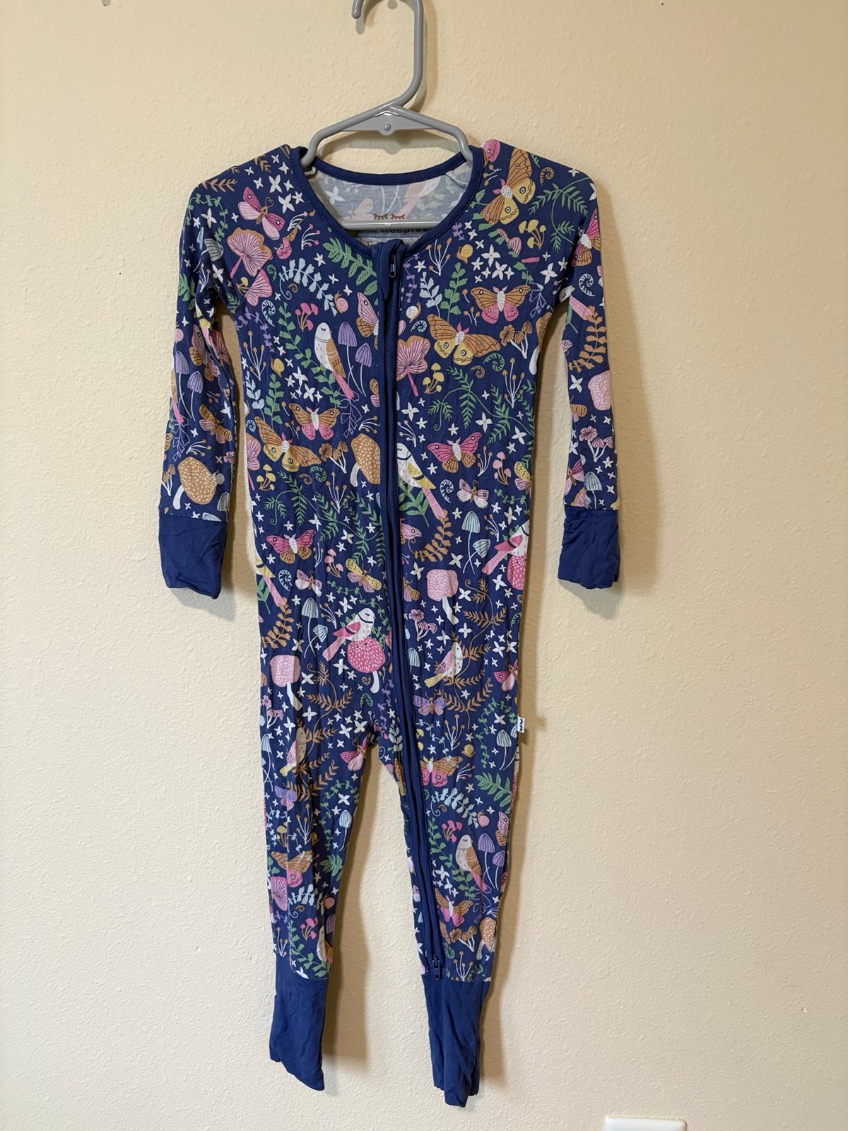 Little sleepies Zippy