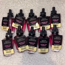 Bath and body works wallflowers
