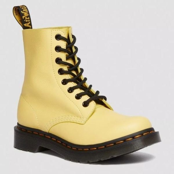 NIB Dr. Martens Lemon Yellow Pascal Virginia Leather 1460 Boots Size 9