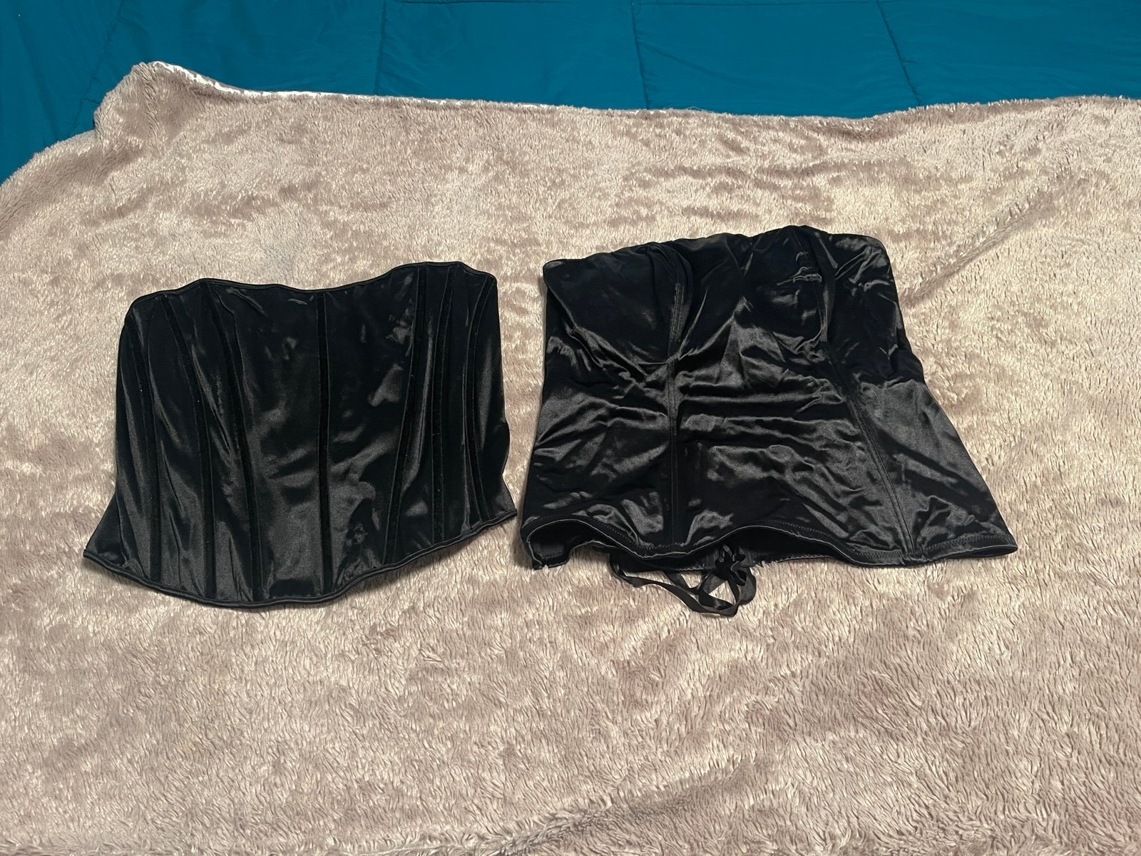 Cacique corsets 18/20