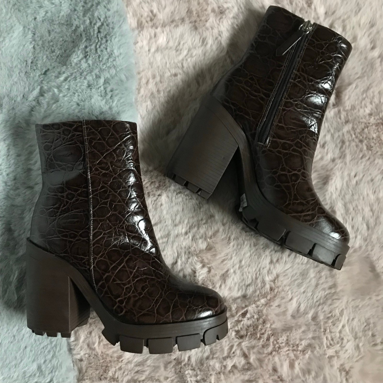 Schutz gwendoline croc caym embossed new bison platform boots