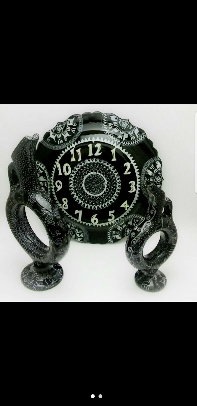 Hettite Vases and wall clock