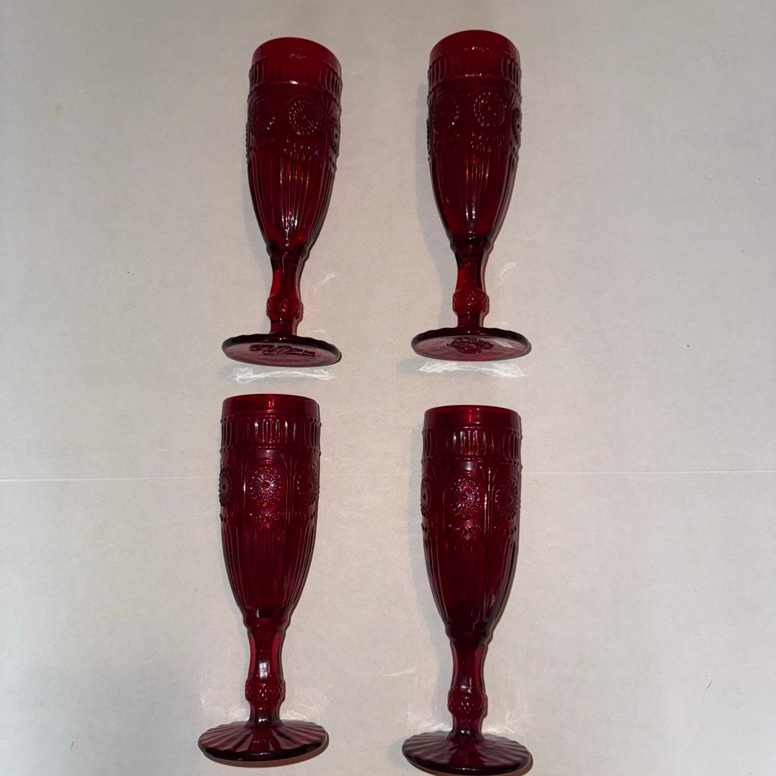 Pioneer Woman ( RUBY RED) Adeline Flute Champagne Glasses Lot Of 4