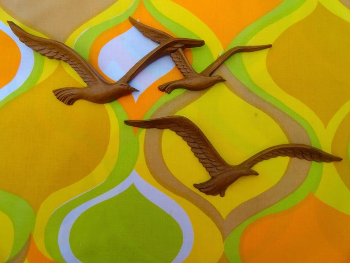 Vintage Seagulls Birds Plastic Wood Wall Art