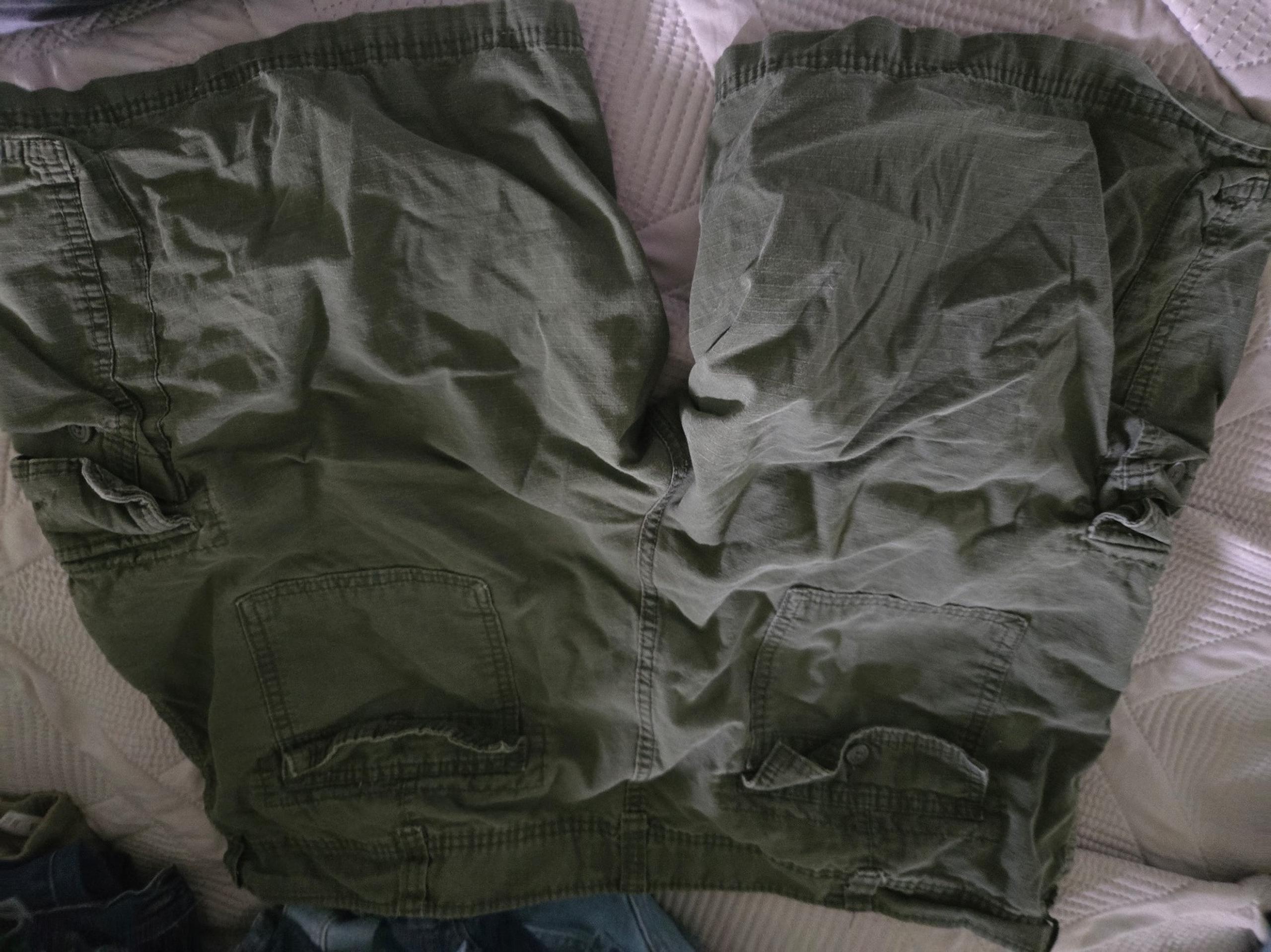 Men cargo shorts