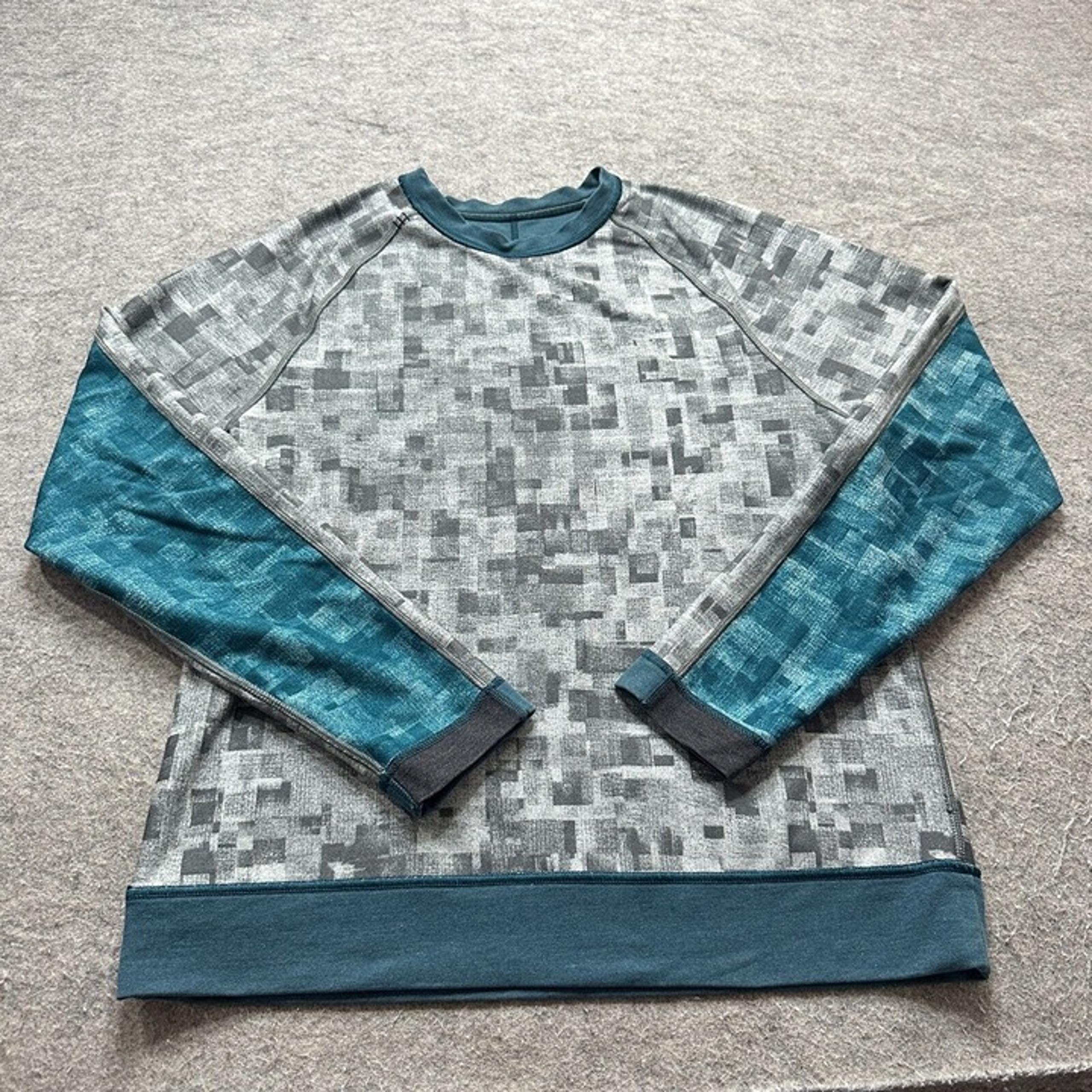 Lululemon Reversible Sweatshirt Men L Turquoise Blue Gray Geometric Crew Terry