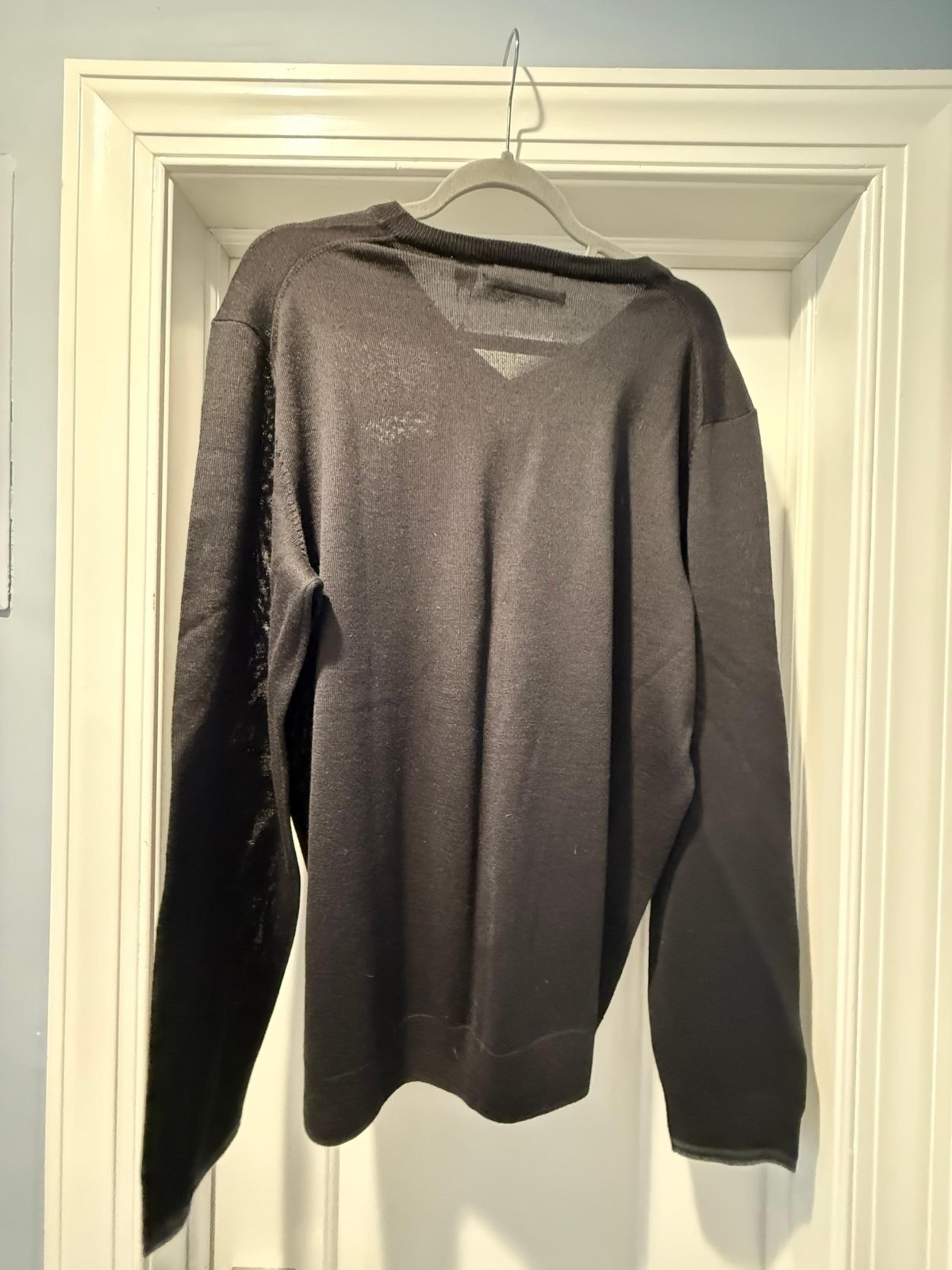 NWT Black Men's Calvin Klein V Neck Sweater