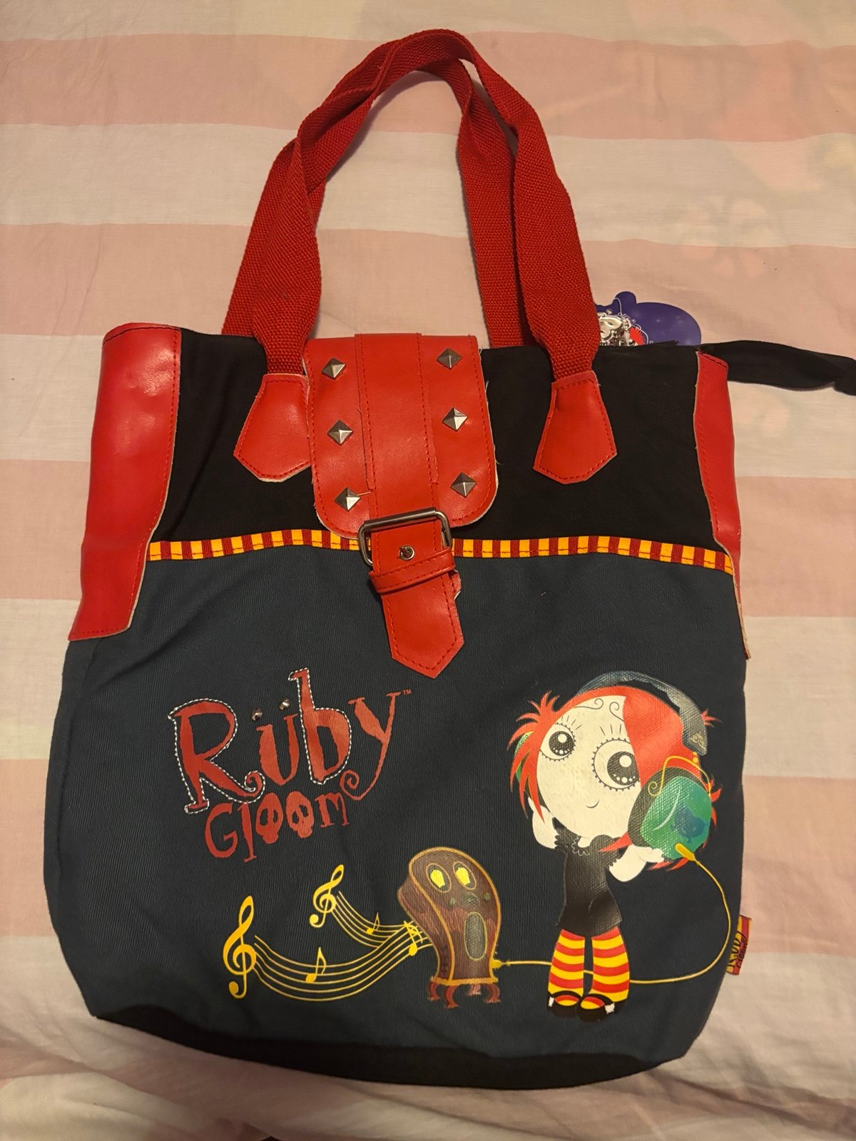 RUBY GLOOM TOTE
