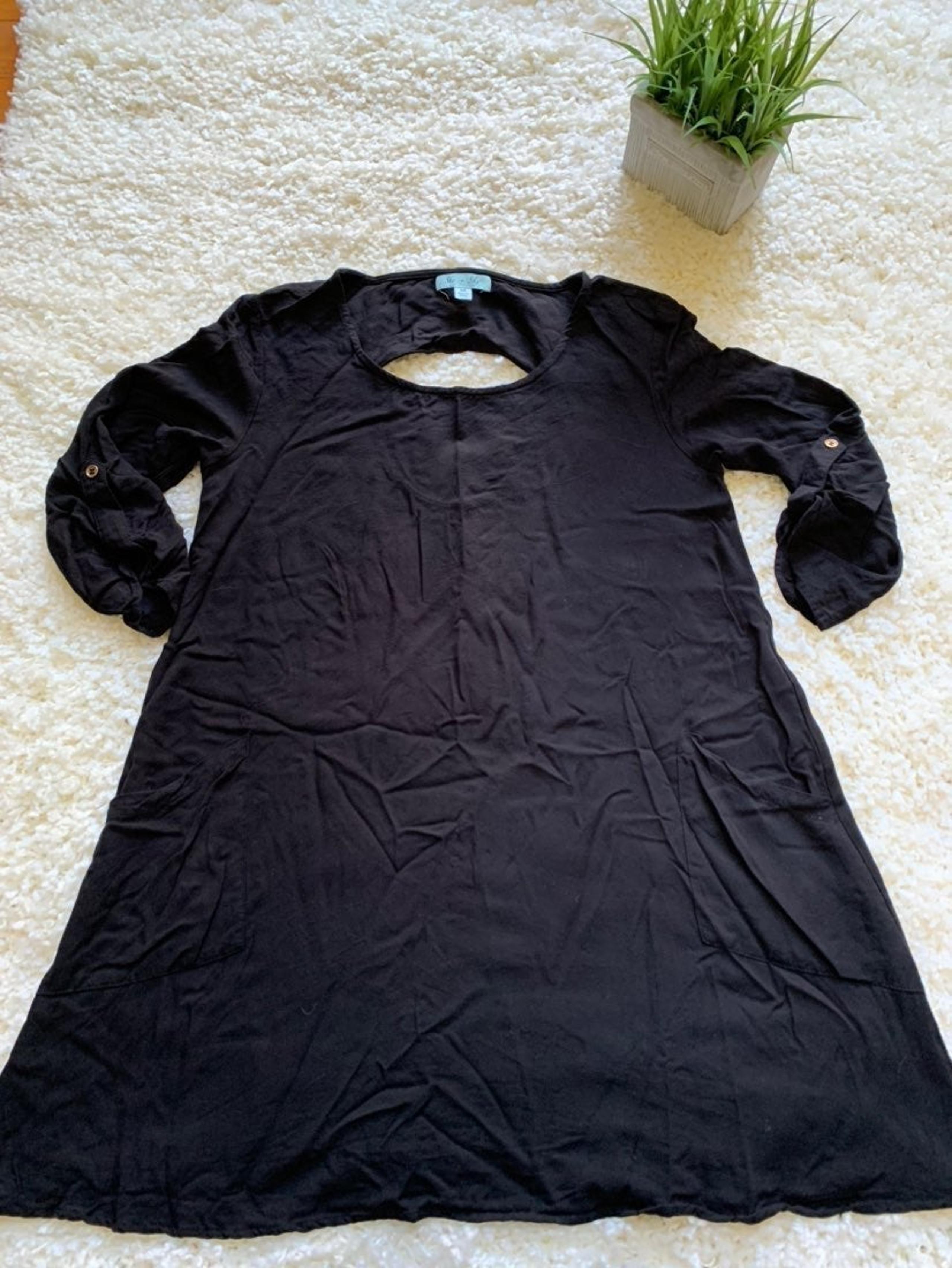 SHE & SKY BLACK TUNIC TOP M C3