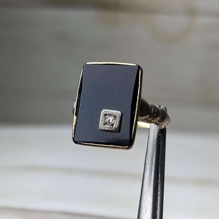 Vintage 10k Gold Onyx Ring