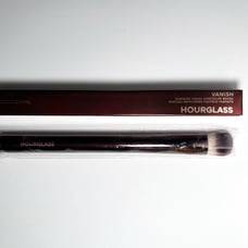 Hourglass Seamless Finish Concealer Brush (OPEN TO OFFERS)