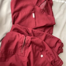 scrubs set