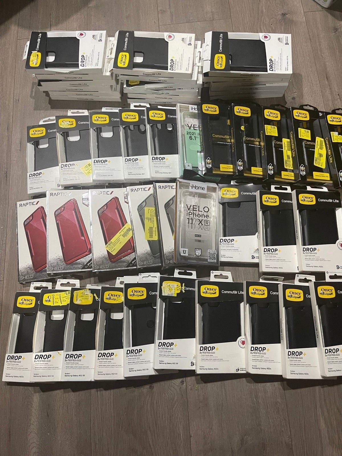 Wholesale Bulk Resller Lot 40 Smartphone Cases Otterbox and IHome e