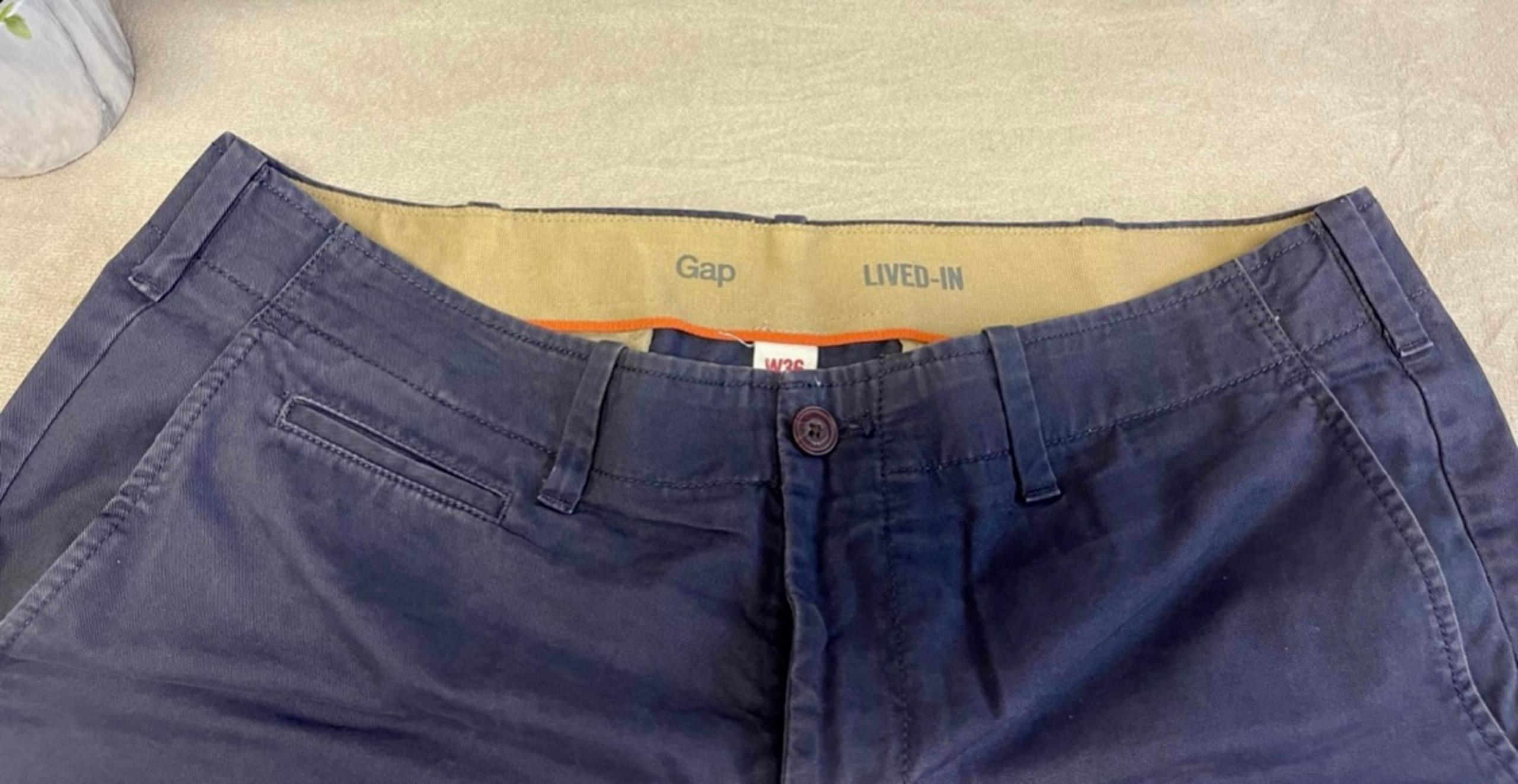 Gap Lived In Shorts Men's Size 36” - Dark Blue/Navy - EUC