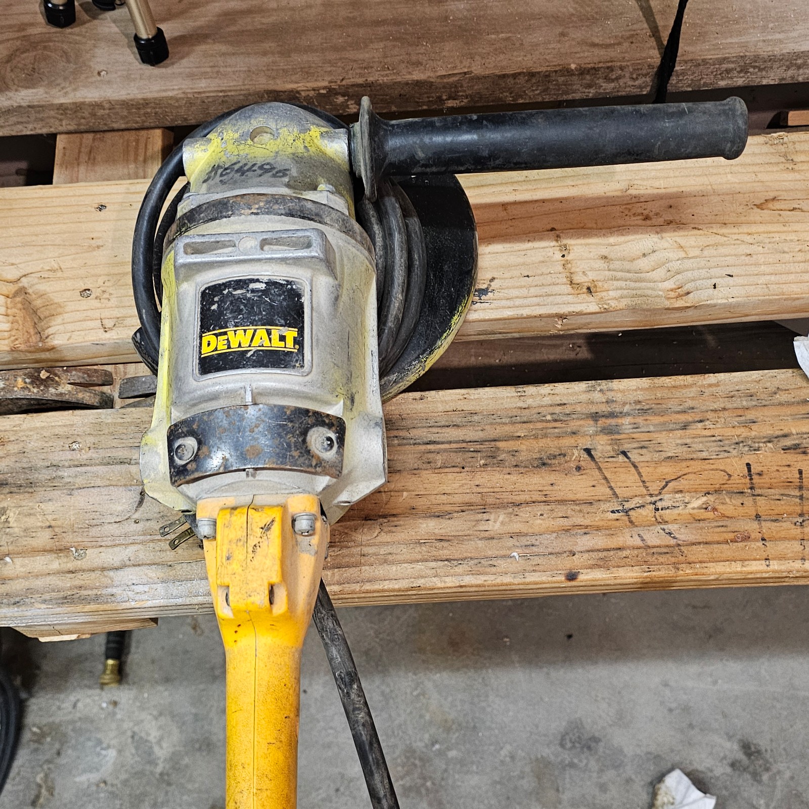 Dewalt Heavy Duty Angle Grinder