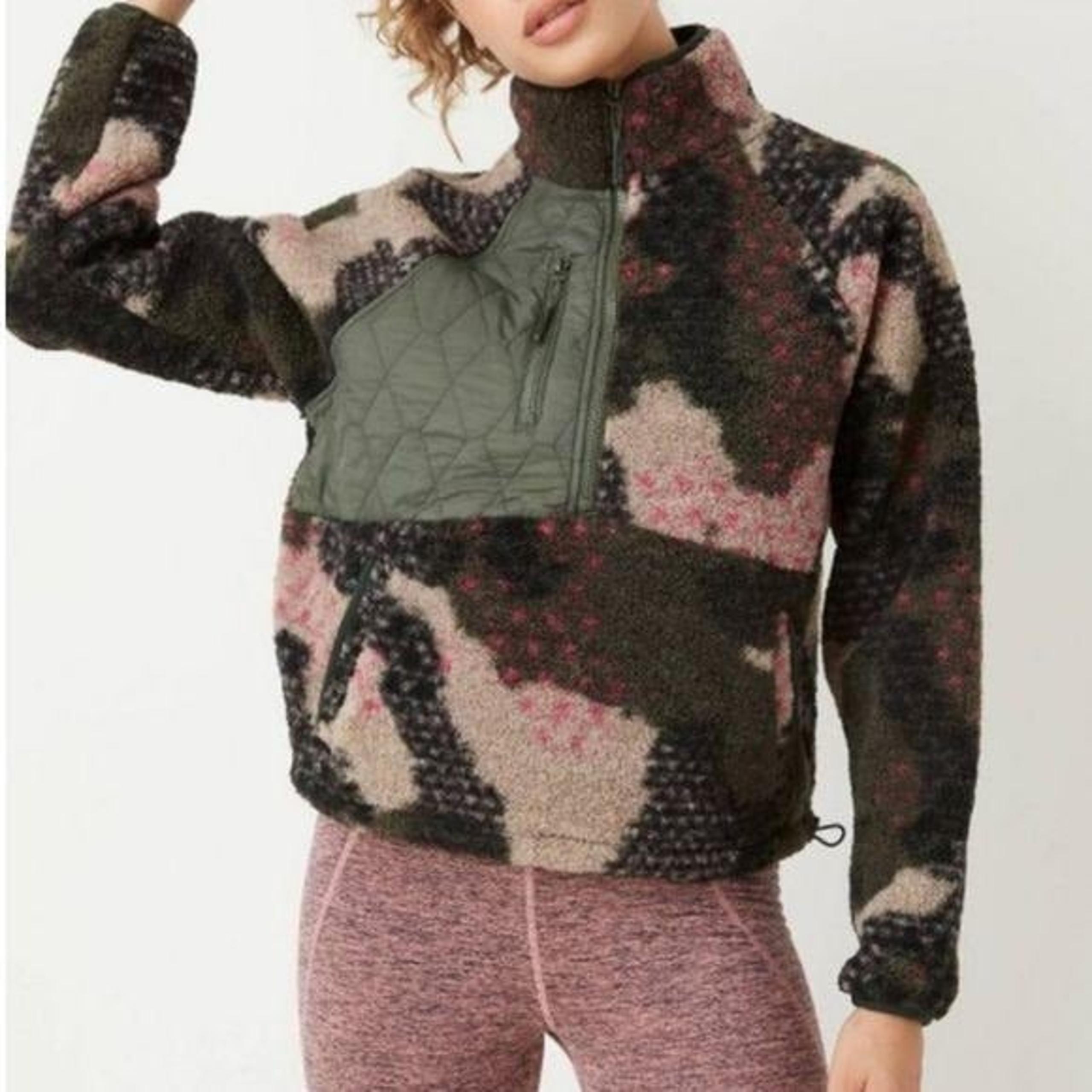 JOY LAB SHERPA SWEATSHIRT XS WOMEN'S