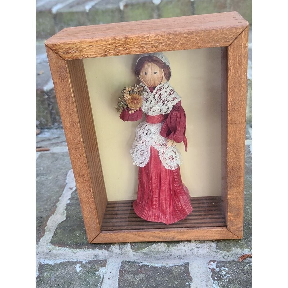 VTG Corn Husk Doll Shadowbox Frame 6 Americana Primitive Folk Art COTTAGE CHIC