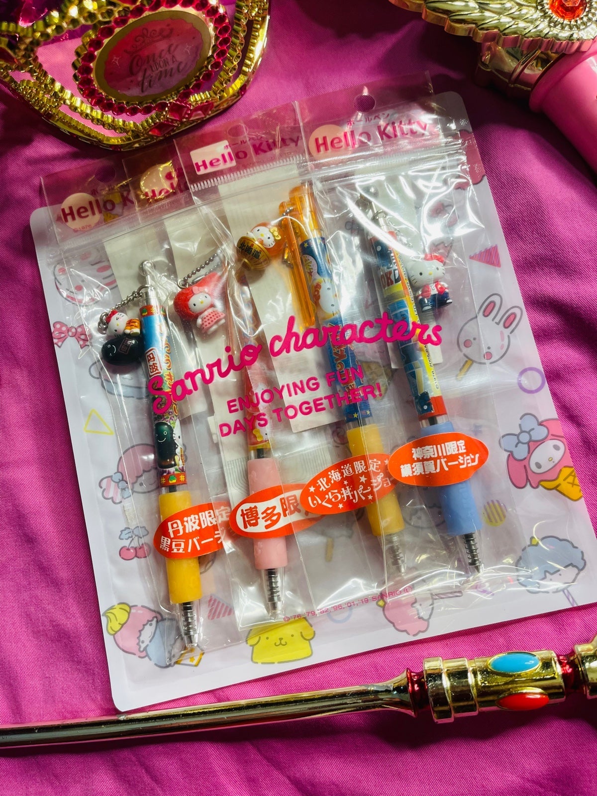 (B) Sanrio Japan Hello Kitty Gotochi Pen set