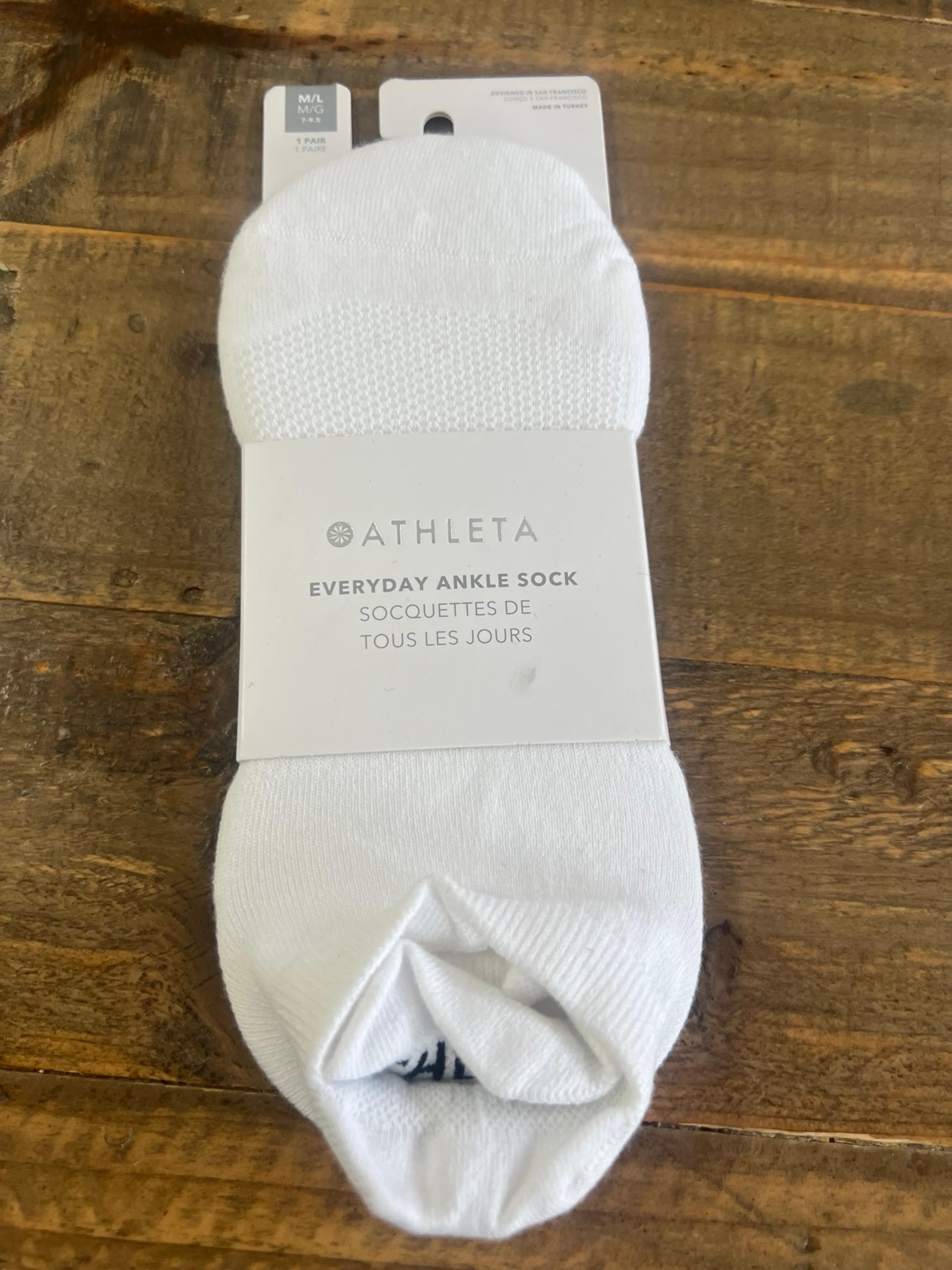 Athleta Everyday organic cotton Ankle Socks size M/L new