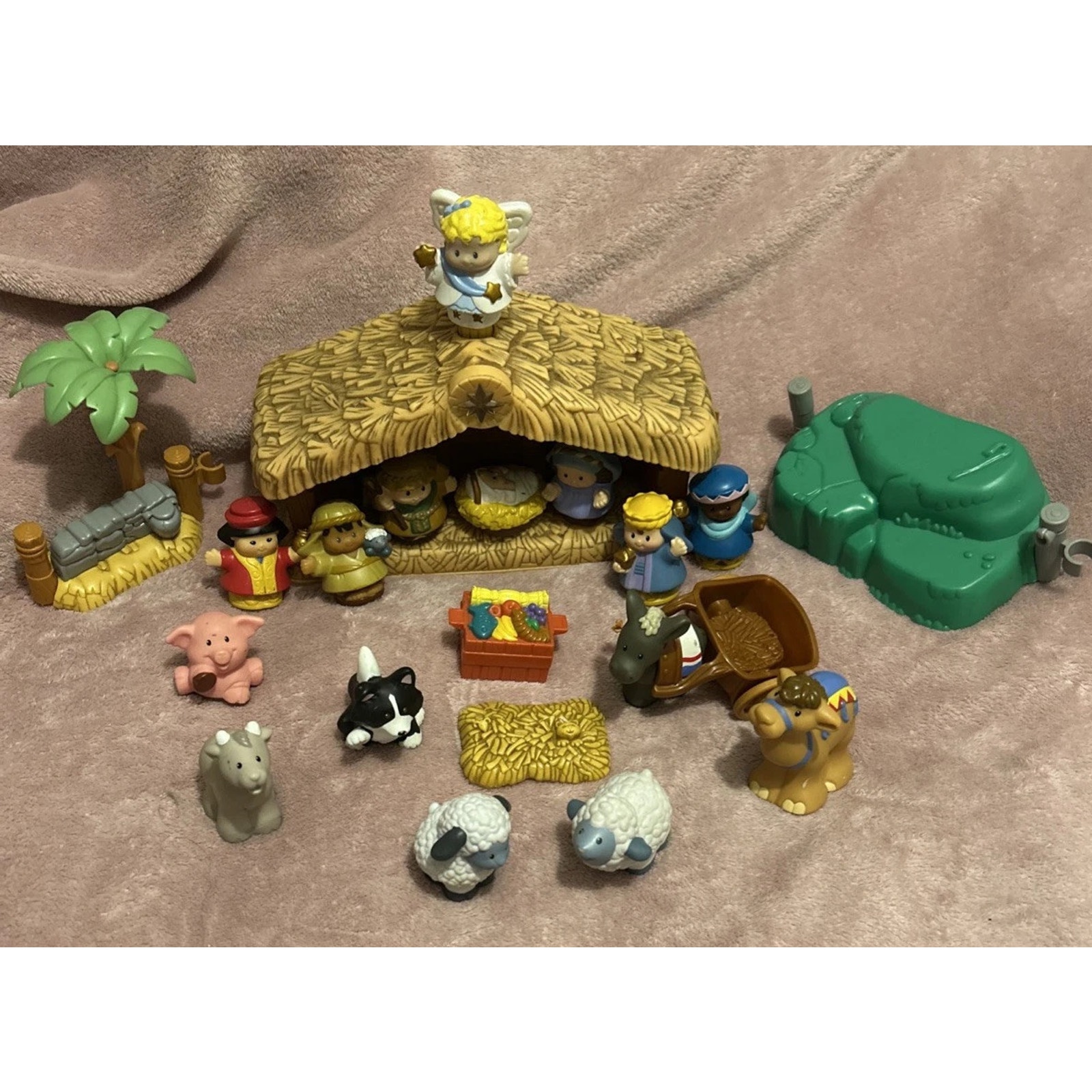 Musical Fisher-Price Little People Christmas Story Nativity Manger Partial