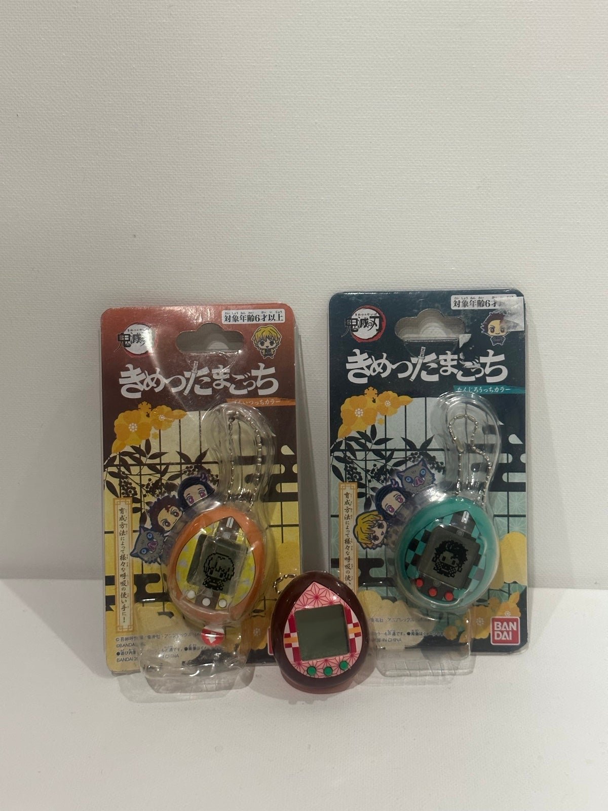 Demon Slayer Tamagotchi: Tanjiro Kamado, Zenitsu Agatsuma, Nezuko Kamado