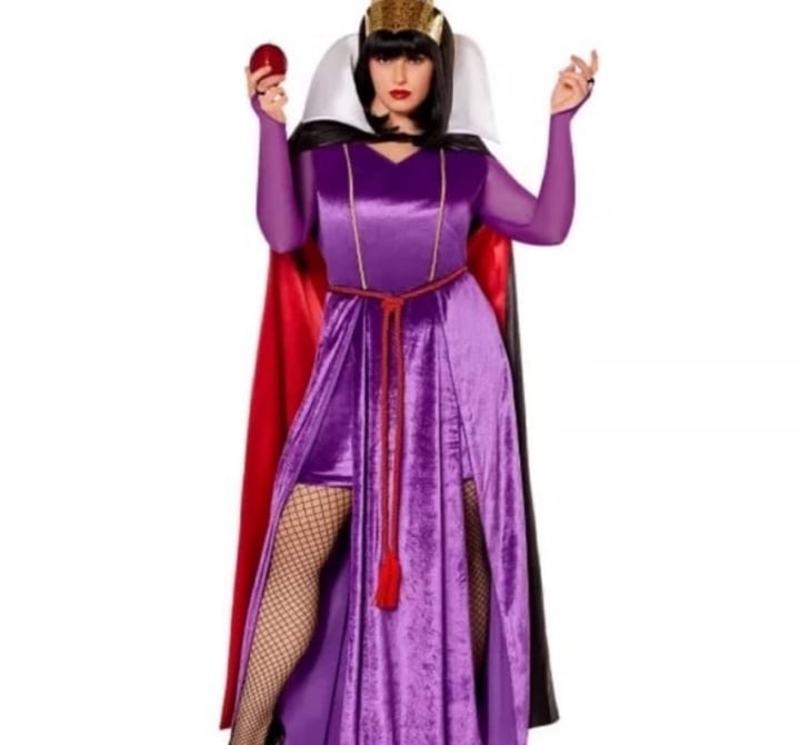 3x Evil Queen Cosplay