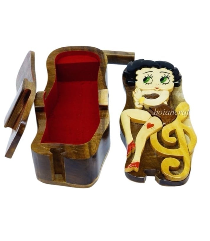 Vintage 1990s Betty Boop Wooden Puzzle Box