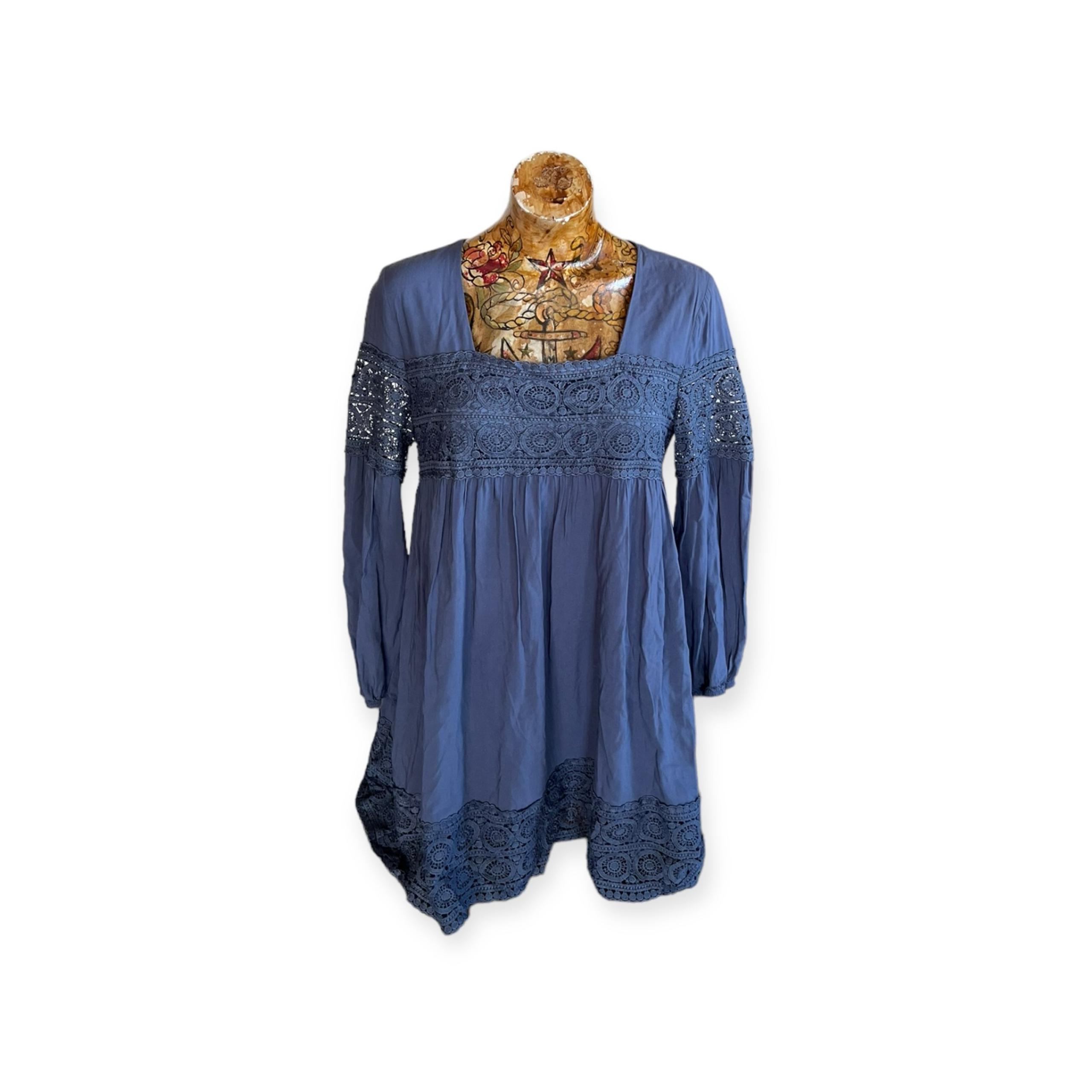 She + Sky tunic blue top medium long sleeve cotton blend