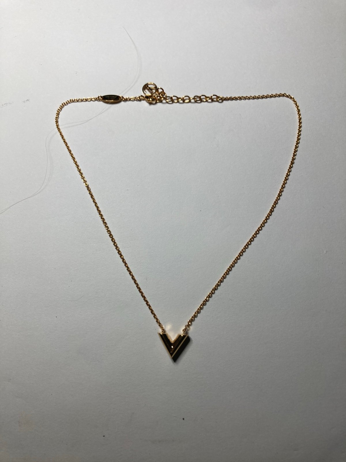 Louis Vuitton Essential V Necklace