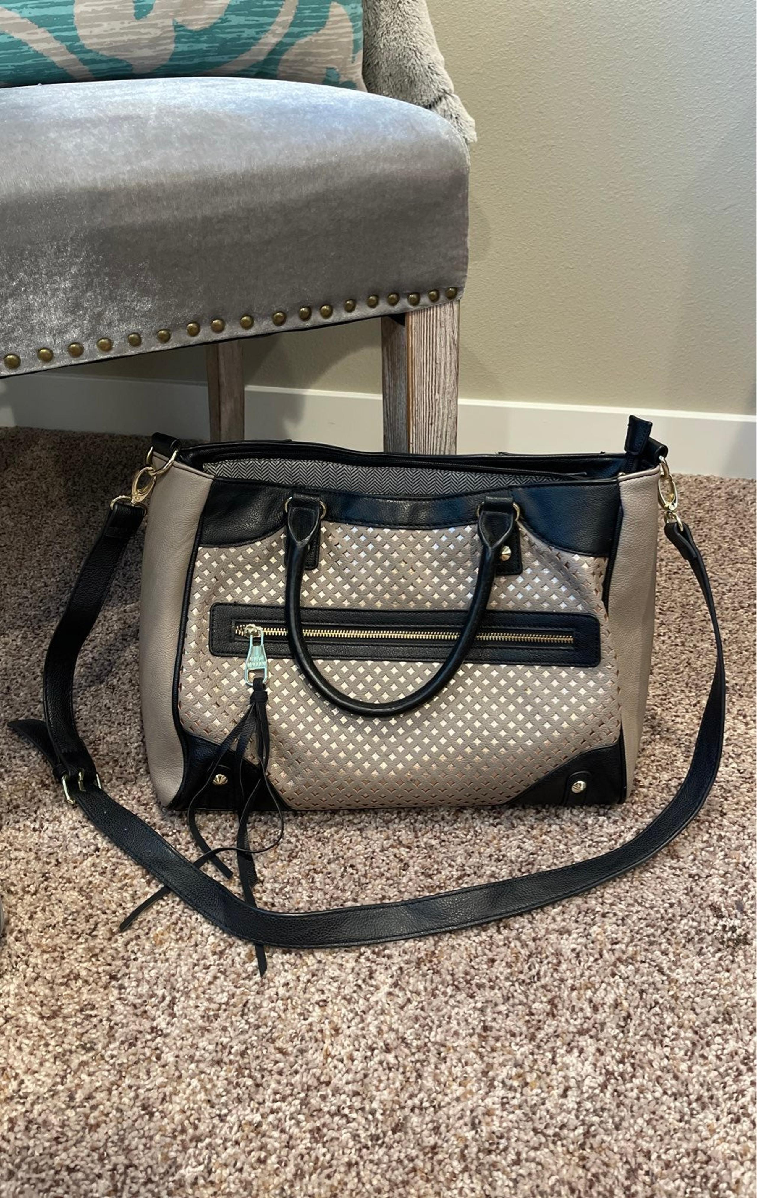 STEVE MADDEN HANDBAG