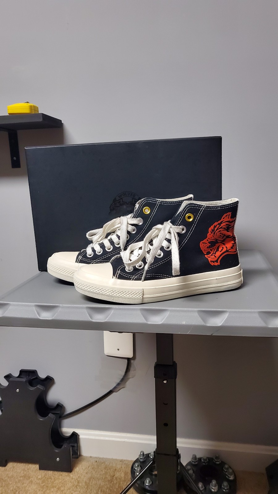 Black Darc Sport Converse high tops in size 8 women's