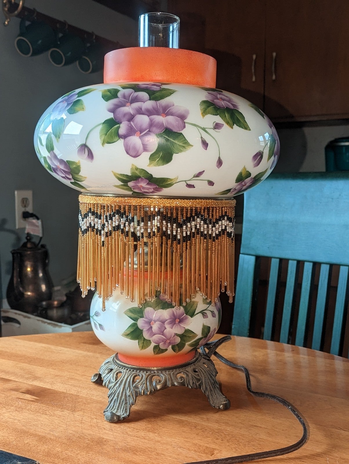 Vintage electric hurricane lamp