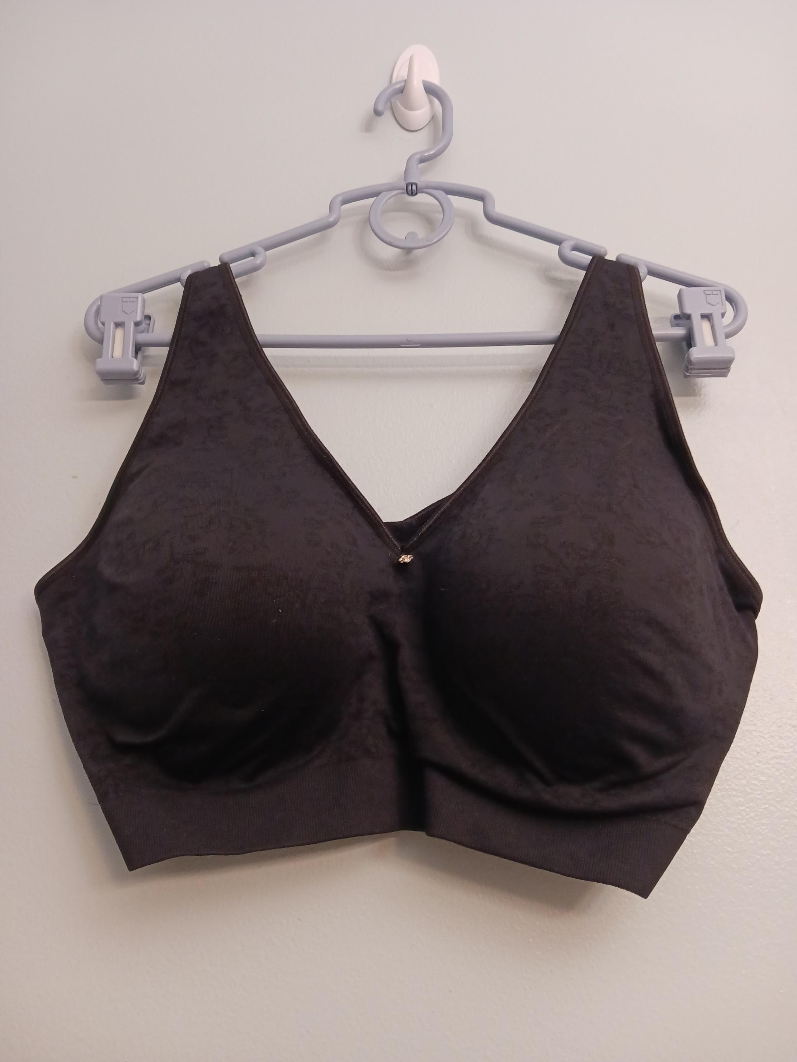 Breezies size 44D black jacquard floral print underwire padded t-shirt bra.