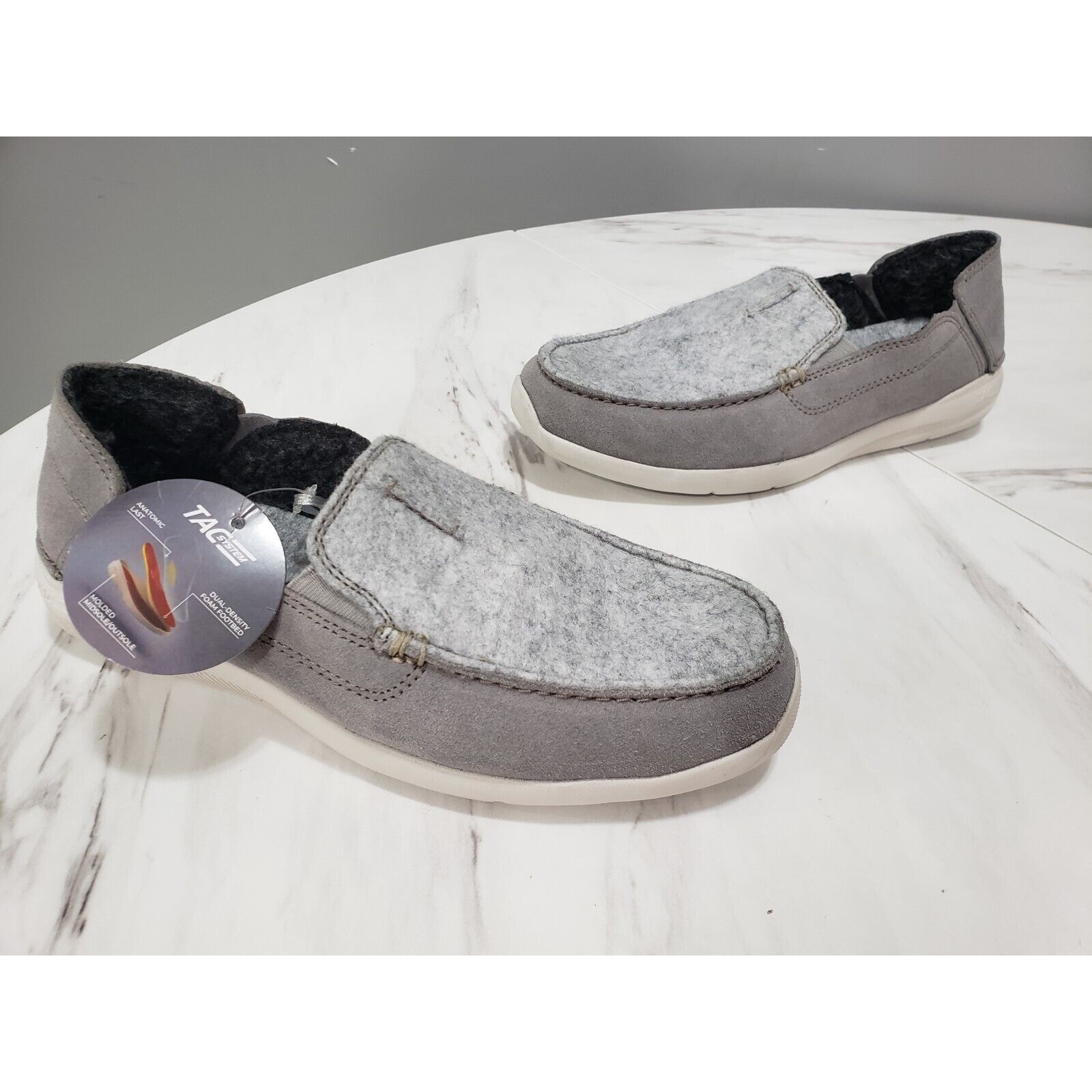 NEW WITH TAGS NO BOX Clarks Mens GORWIN STEP Comfort Insole Loafers BHFO 3311