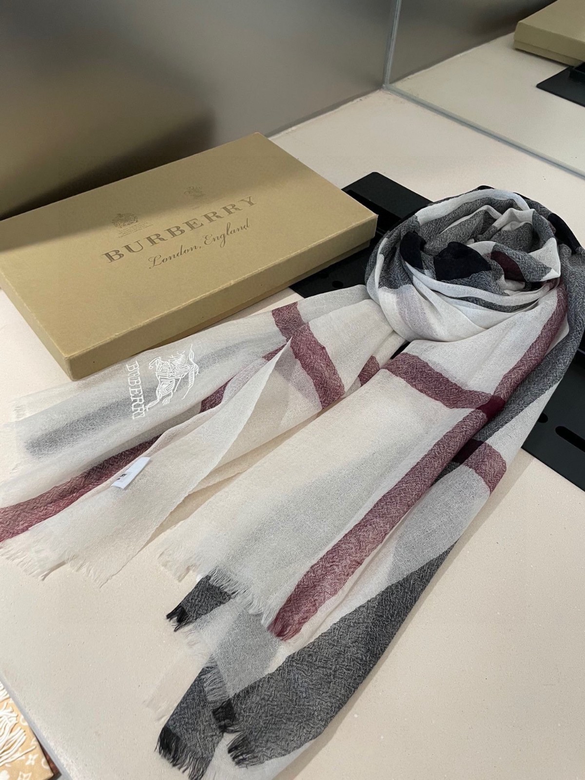 Fashion plaid scarf