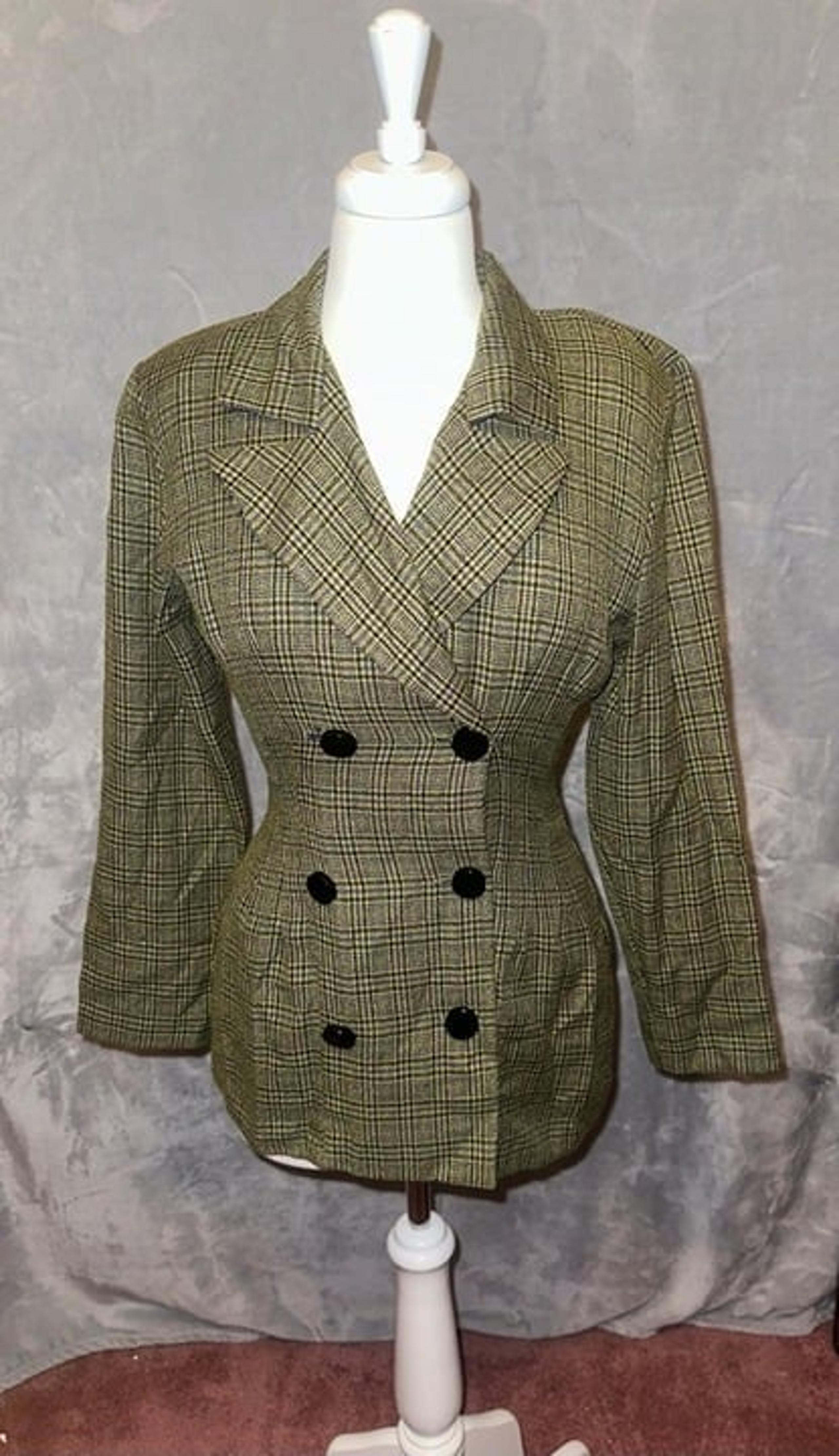 Women’s blazer Alyn Paige 7/8 EUC plaid