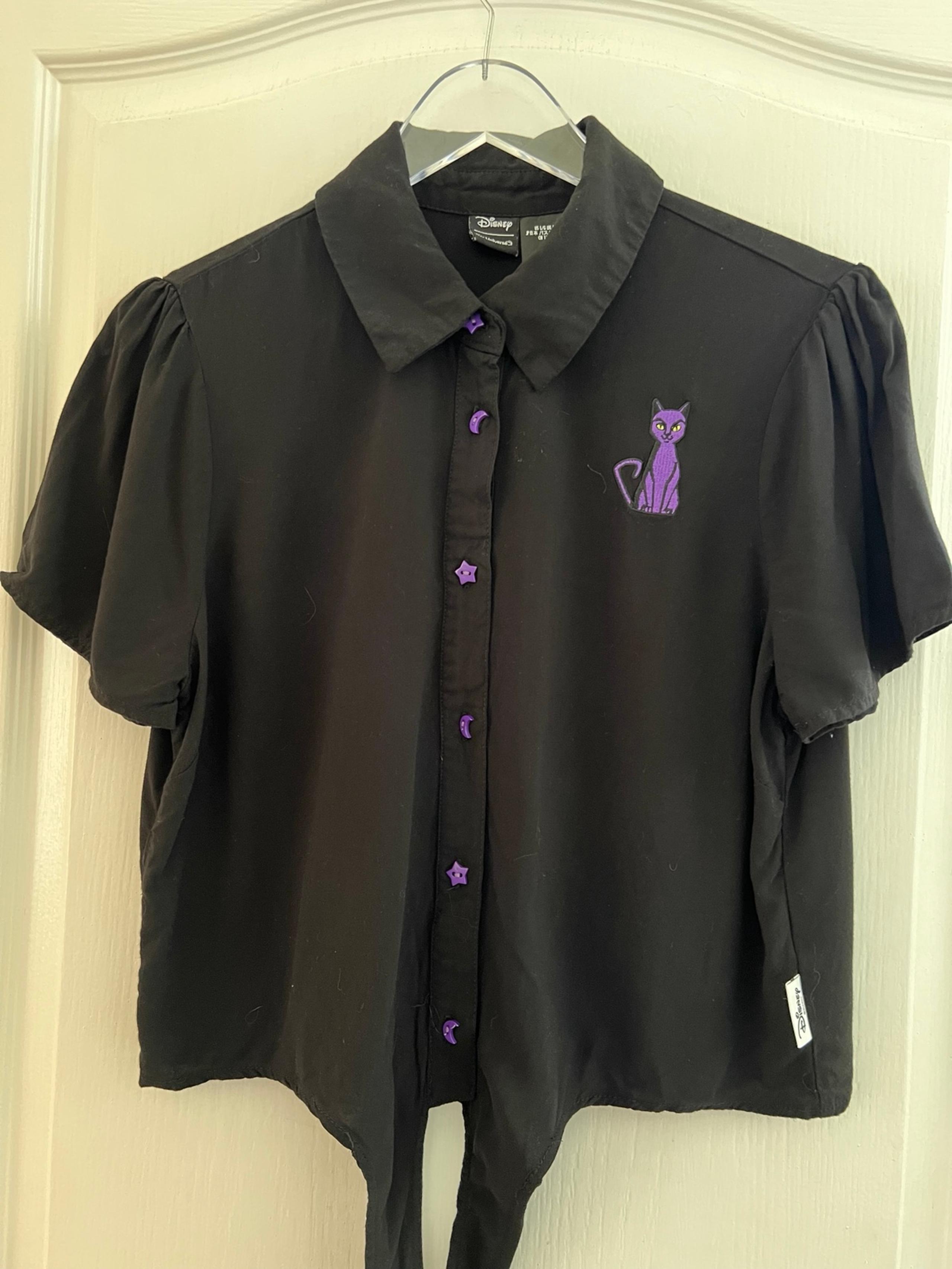 Disney x Her Universe Women's Black Front Tie Hocus Pocus Shirt Large Cat