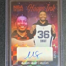 2023-24 PANINI NBA HOOPS MARCUS SMART AUTO RED HOT SP #/25 Memphis Grizzlies