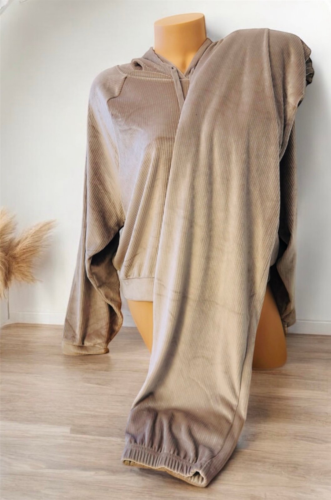 Victoria’s Secret TRACKSUIT SET Hoodie & Jogger Velour Ribbed Beige XL