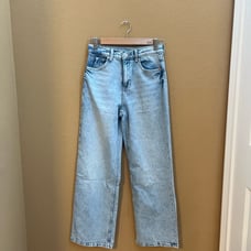 Loose jeans