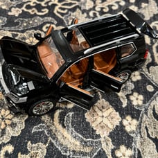 Lexus LX 570 model car 1:24