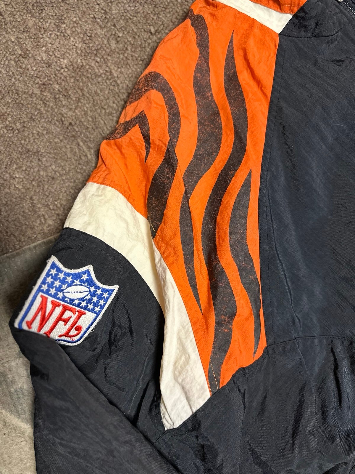 Vintage 90s Cincinnati Bengals Spell Out Apex One Tiger