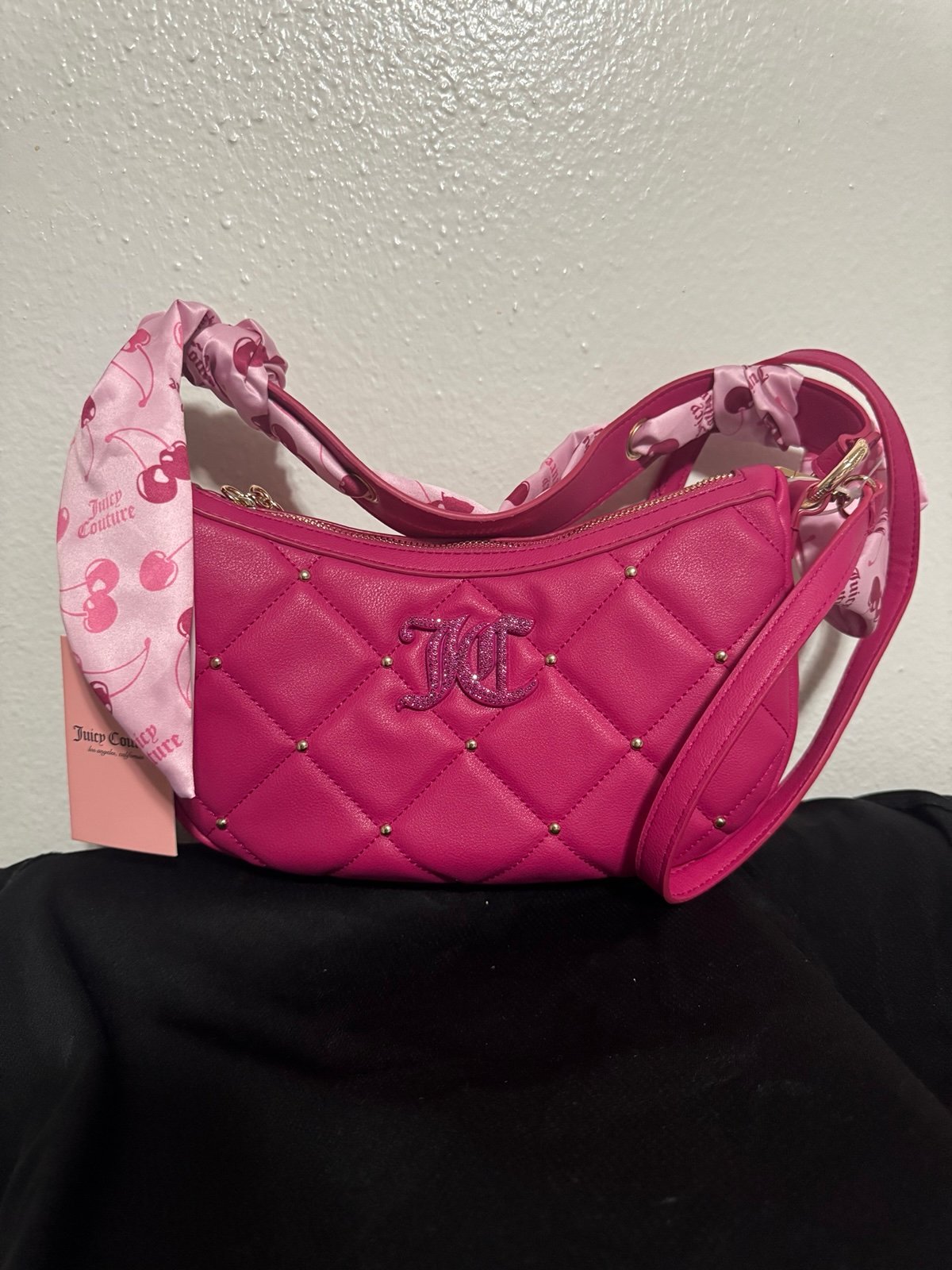 Juicy Couture Holding the Line Coho
