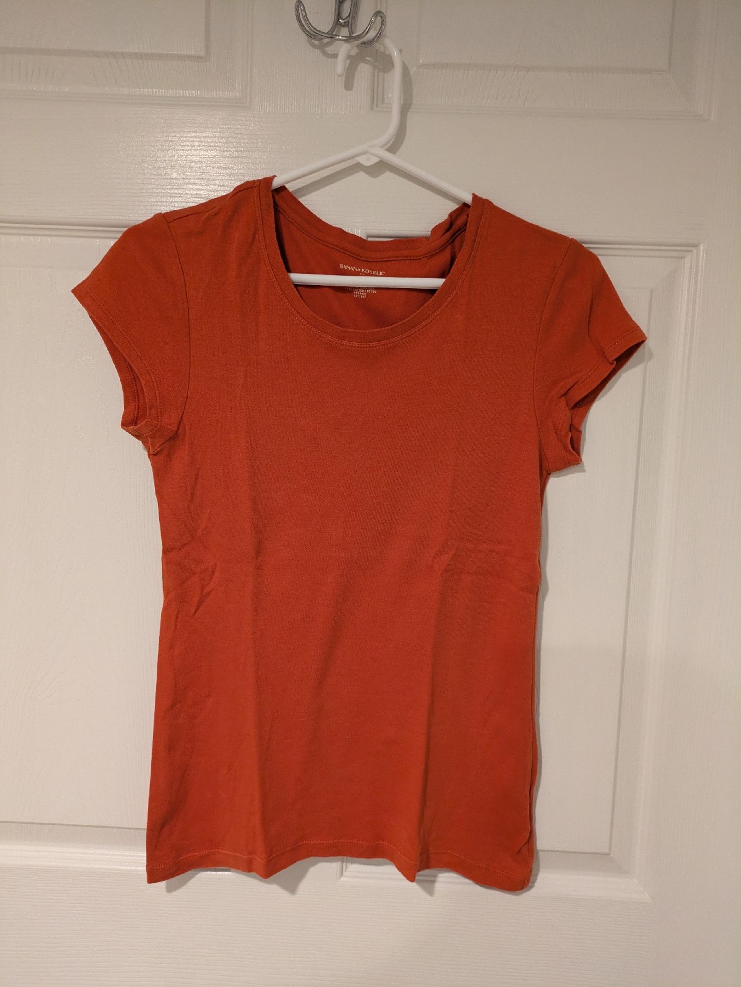 Banana Republic tee shirt