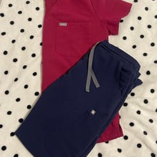 Figs- Pink And Blue Scrub Set Size Small